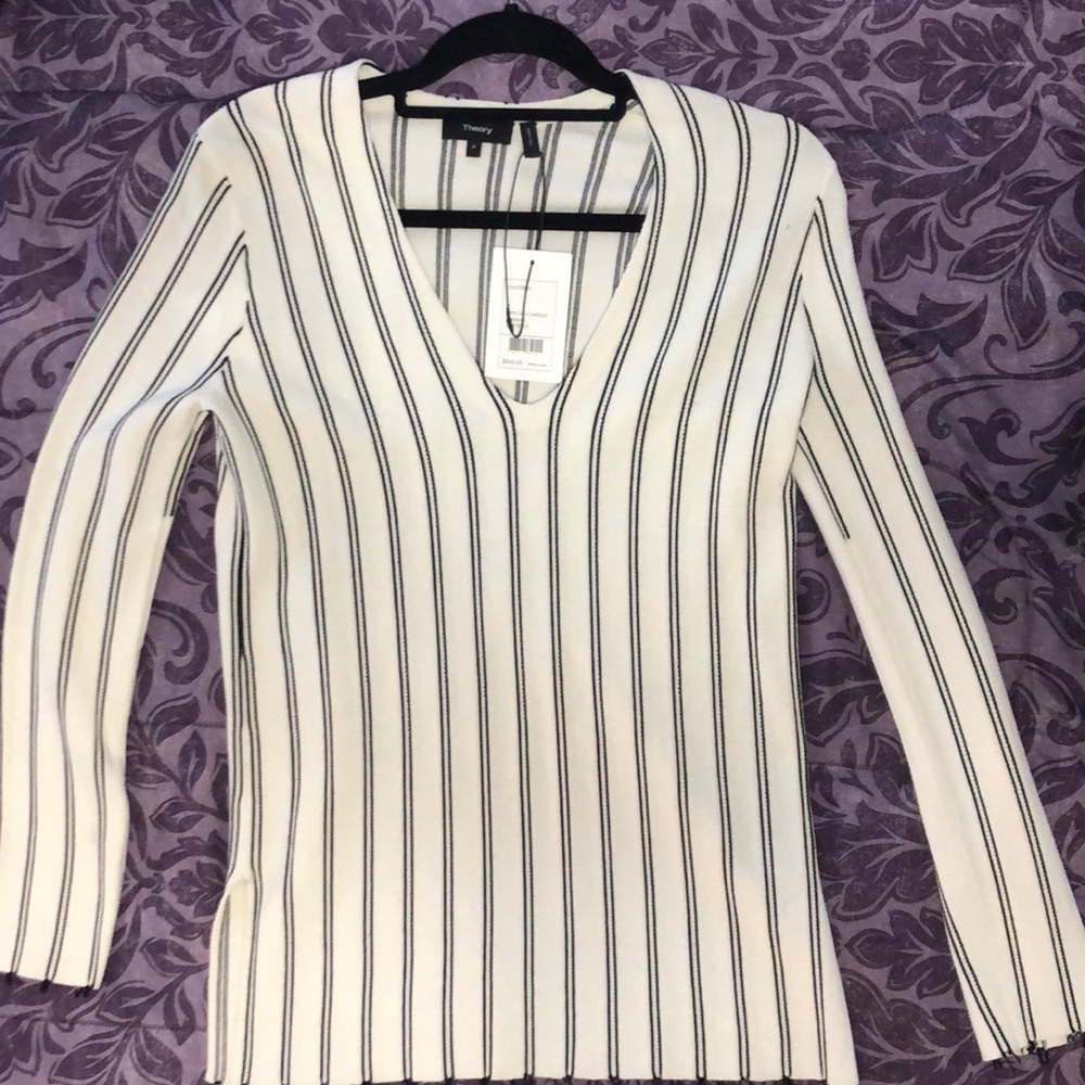 NWT Theory Sweater
